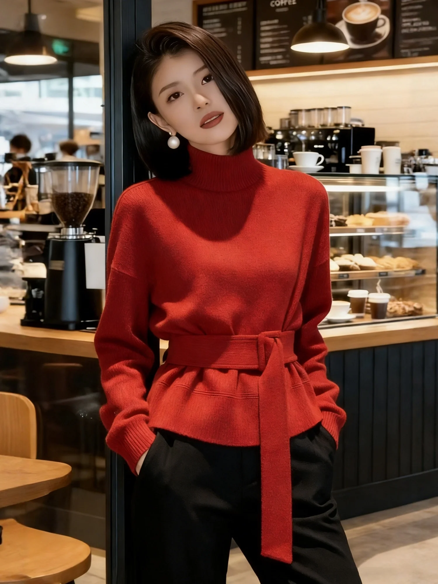 Красная женская толстовка с высоким воротником, модная, утягивающая, свободного кроя, с поясом, осенне-зимняя, новинка, теплая, с длинными рукавами, с круглым вырезом.
Красная женская толстовка с высоким воротником, модная, утягивающая, свободного кроя, с поясом, осенне-зимняя, новинка, теплая, с длинными рукавами, с круглым вырезом.