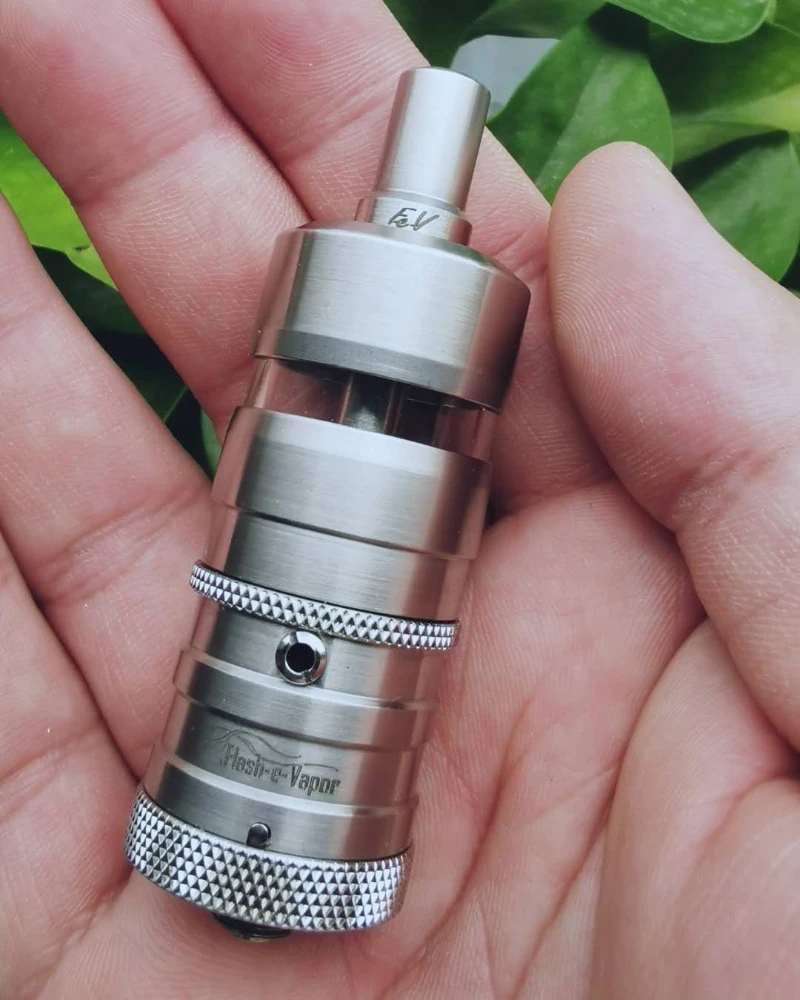 YFTK Flash e-Vapor V4.5S + RTA 23 мм 4,5 мл 316SS RTA Fev 4,5 перестраиваемый испаритель для электронной сигареты
YFTK Flash e-Vapor V4.5S + RTA 23 мм 4,5 мл 316SS RTA Fev 4,5 перестраиваемый испаритель для электронной сигареты