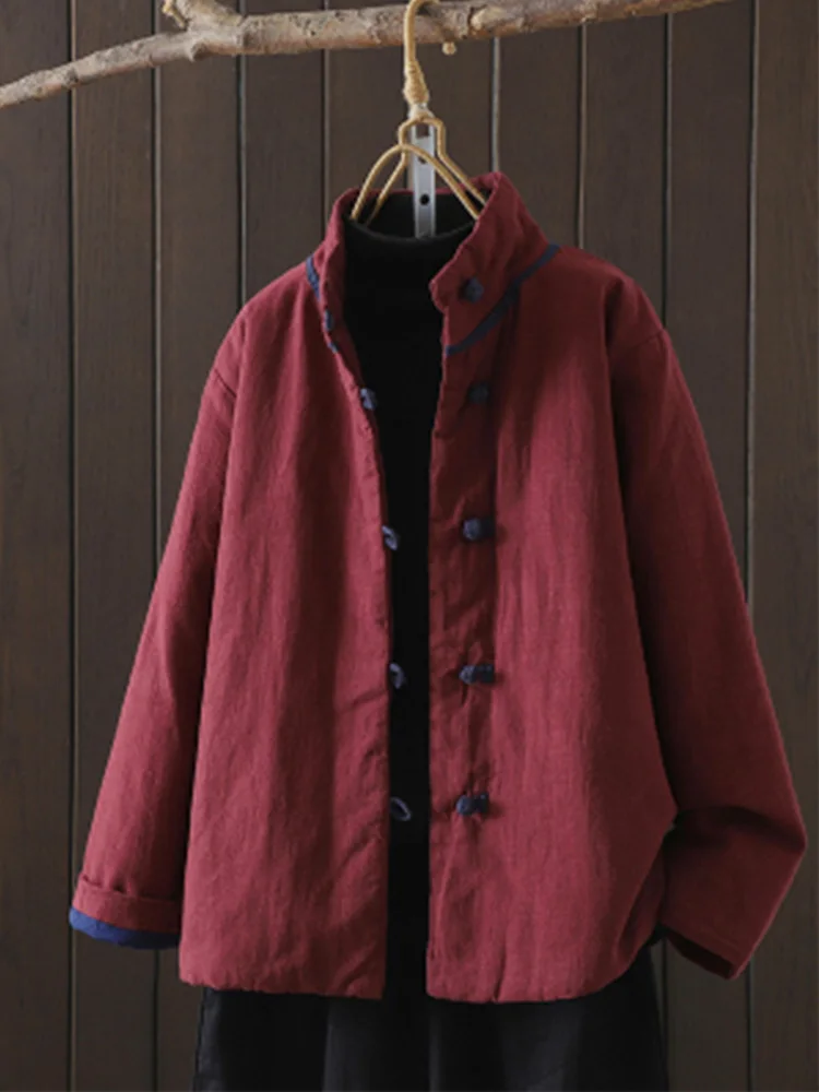 Женская хлопковая куртка в китайском стиле в стиле ретро с пуговицами, теплая подкладка свободного покроя, длинная застежка на одной пуговице с высоким воротником
Женская хлопковая куртка в китайском стиле в стиле ретро с пуговицами, теплая подкладка свободного покроя, длинная застежка на одной пуговице с высоким воротником