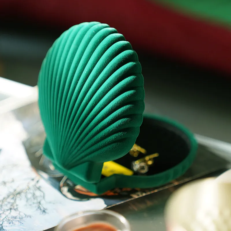 Seashell Jewelry Box Velvet Lined Portable Travel Ring Necklace Organizer Creative Gift for Women Unique Storage Display Case
Seashell Jewelry Box Velvet Lined Portable Travel Ring Necklace Organizer Creative Gift for Women Unique Storage Display Case