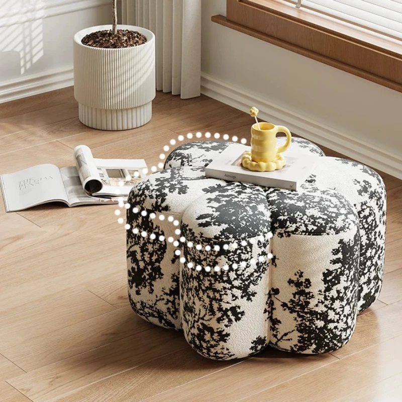 Creamy Style Round Ottoman, Luxury Vanity Stool for Entryway, Petal Shaped Shoe Bench, Wear Resistant Cushion with Arced Edge
Creamy Style Round Ottoman, Luxury Vanity Stool for Entryway, Petal Shaped Shoe Bench, Wear Resistant Cushion with Arced Edge