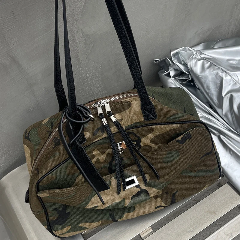 Fashion Belt Buckle Camouflage Flap Tot Bag Women's Bag 2025 New Bowling Single Shoulder Handbag
Fashion Belt Buckle Camouflage Flap Tot Bag Women's Bag 2025 New Bowling Single Shoulder Handbag