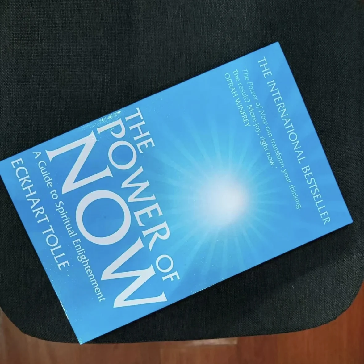 Новинка 2025 года «Сила сейчас» Eckhart Tolle, руководство по английской книге «Духовное просвещение»
Новинка 2025 года «Сила сейчас» Eckhart Tolle, руководство по английской книге «Духовное просвещение»