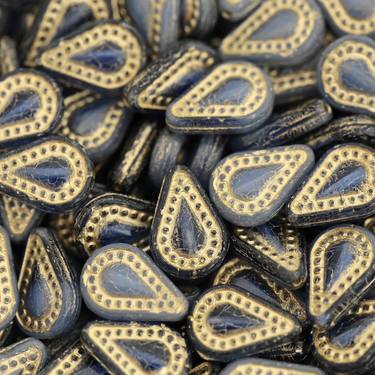 20pcs 14*10mm (Multiple colors) Hand beadeds DIY jewelry necklace earrings bracelet accessories
20pcs 14*10mm (Multiple colors) Hand beadeds DIY jewelry necklace earrings bracelet accessories