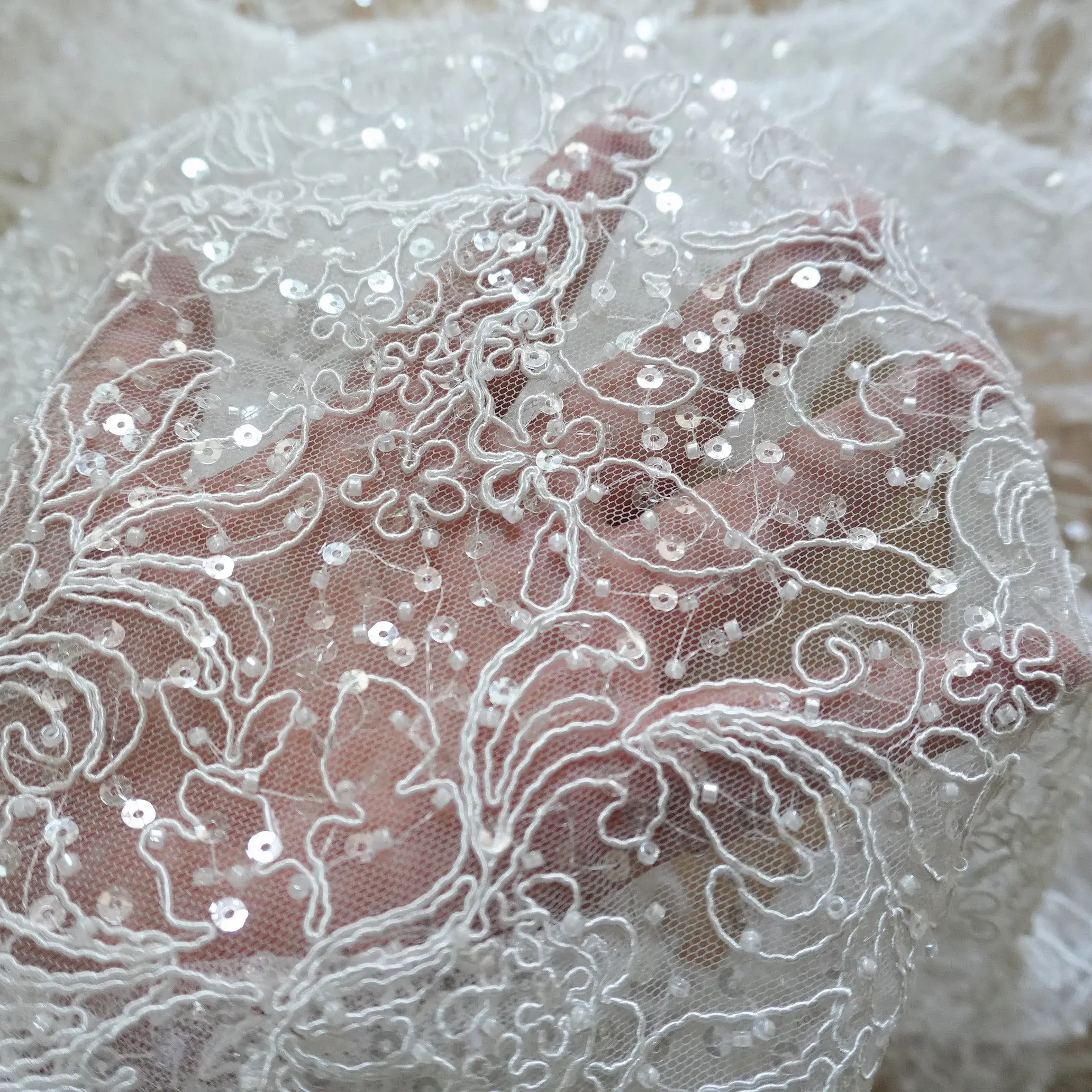Beaded Sequin Embroidered Bone Lace Trim Fabric for Wedding Dress DIY Craft Sewing Bridal Apparel Decoration Material
Beaded Sequin Embroidered Bone Lace Trim Fabric for Wedding Dress DIY Craft Sewing Bridal Apparel Decoration Material