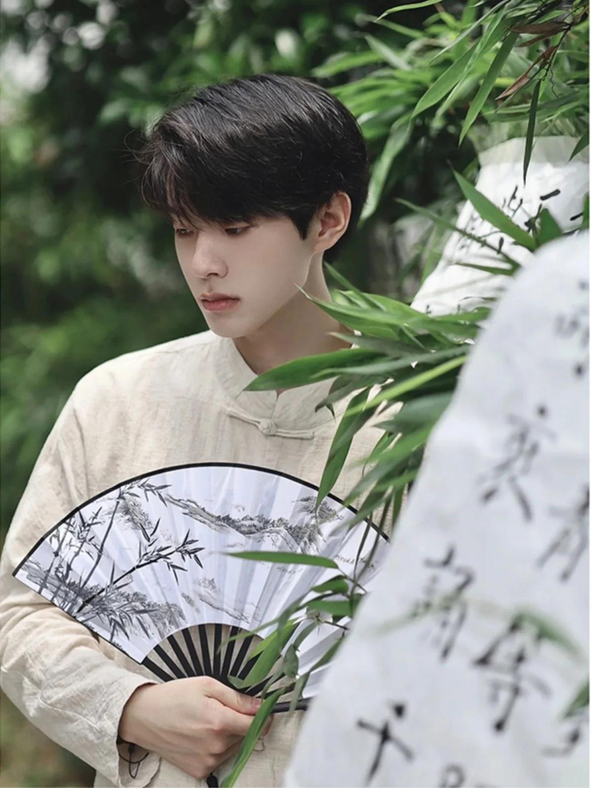 New Chinese Sle Zen Men's Long Sve irt Button Design Traditional National Faion Summer High Waist Hanfu Tang Coat
New Chinese Sle Zen Men's Long Sve irt Button Design Traditional National Faion Summer High Waist Hanfu Tang Coat