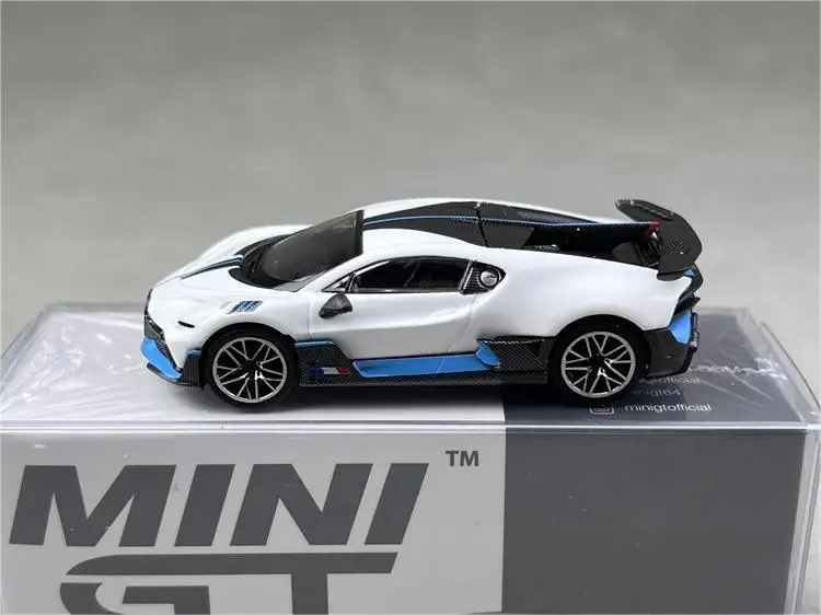 MINI GT 1/64 #661 Bugatti Divo White Die-cast Alloy Car Model Collection Display Gift
MINI GT 1/64 #661 Bugatti Divo White Die-cast Alloy Car Model Collection Display Gift