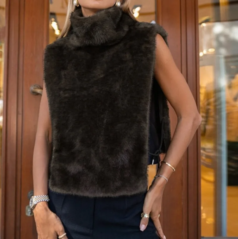 Женский топ-безрукавка Y2K из искусственного меха, теплый, мягкий, с боковой шнуровкой, в европейско-американском стиле, с полувысоким воротником, для осени и зимы
Женский топ-безрукавка Y2K из искусственного меха, теплый, мягкий, с боковой шнуровкой, в европейско-американском стиле, с полувысоким воротником, для осени и зимы