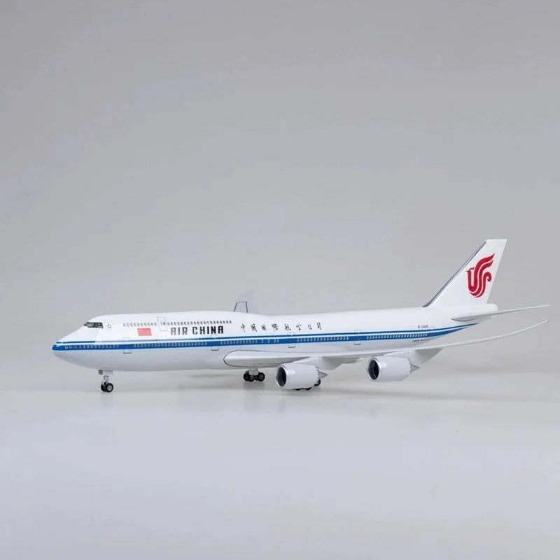 47cm Scale Plane Model B747-8 Air China Resin Diecast Airplanes Assembly Model With LED Light And Wheels For Aviation Hobby Gift
47cm Scale Plane Model B747-8 Air China Resin Diecast Airplanes Assembly Model With LED Light And Wheels For Aviation Hobby Gift