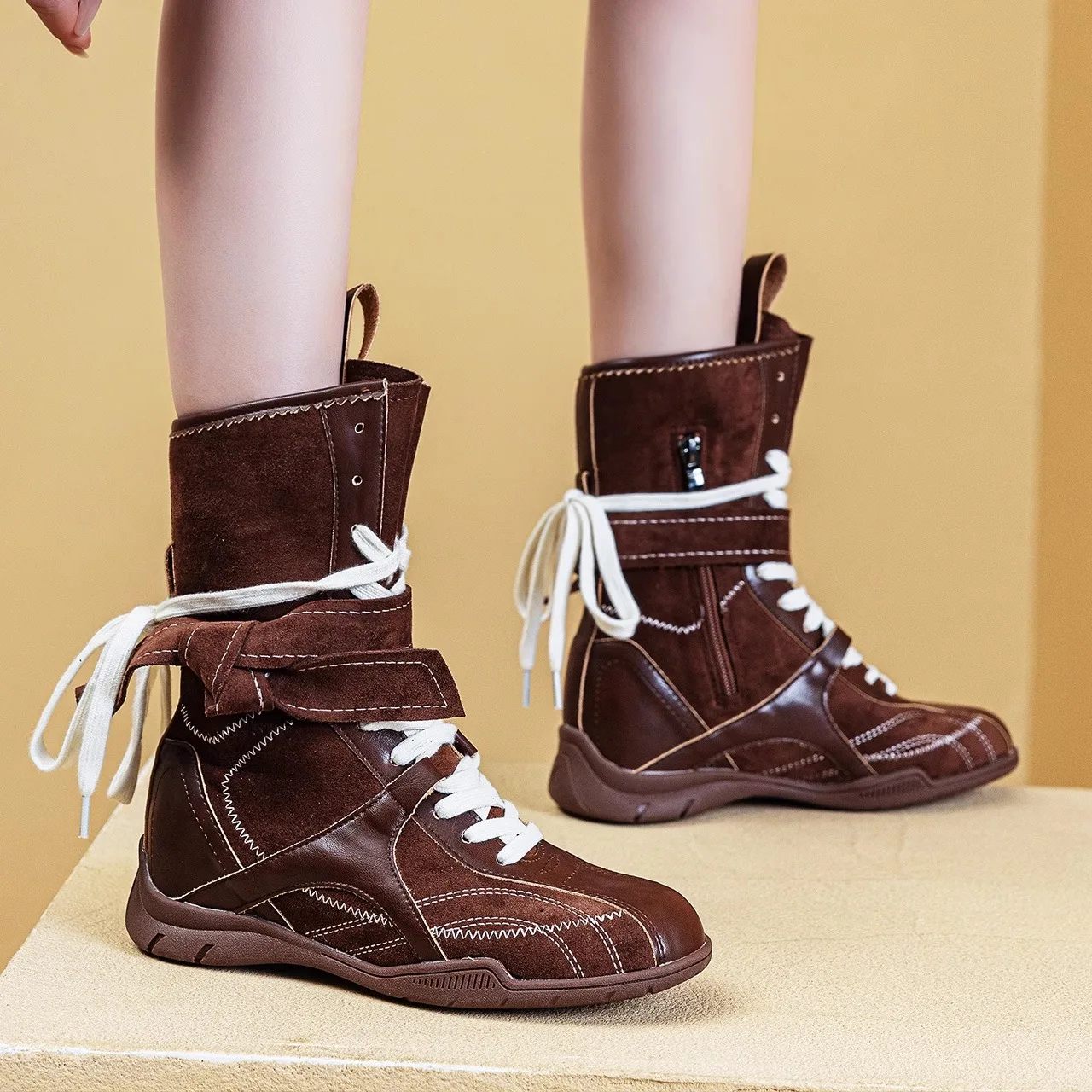 Genuine Leather 5cm Mid-Calf Women's Boxing Boots Vintage Short Boots Thickened Rubber Sole round Toe Fashion Boots
Genuine Leather 5cm Mid-Calf Women's Boxing Boots Vintage Short Boots Thickened Rubber Sole round Toe Fashion Boots
