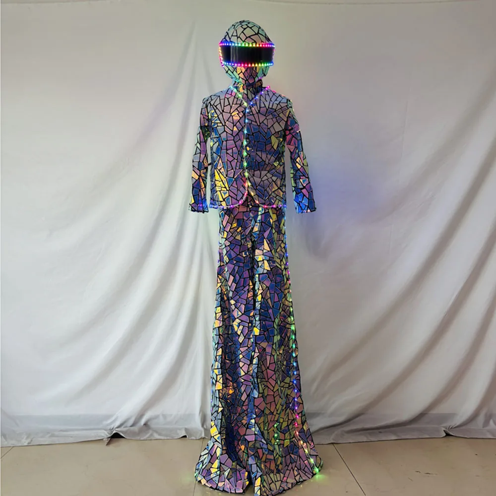 Светодиодный наряд Walker на ходулях, костюм с блестками, переливающийся бархатный костюм с геометрической вышивкой, блестящая зеркальная ткань для сценического шоу
Светодиодный наряд Walker на ходулях, костюм с блестками, переливающийся бархатный костюм с геометрической вышивкой, блестящая зеркальная ткань для сценического шоу
