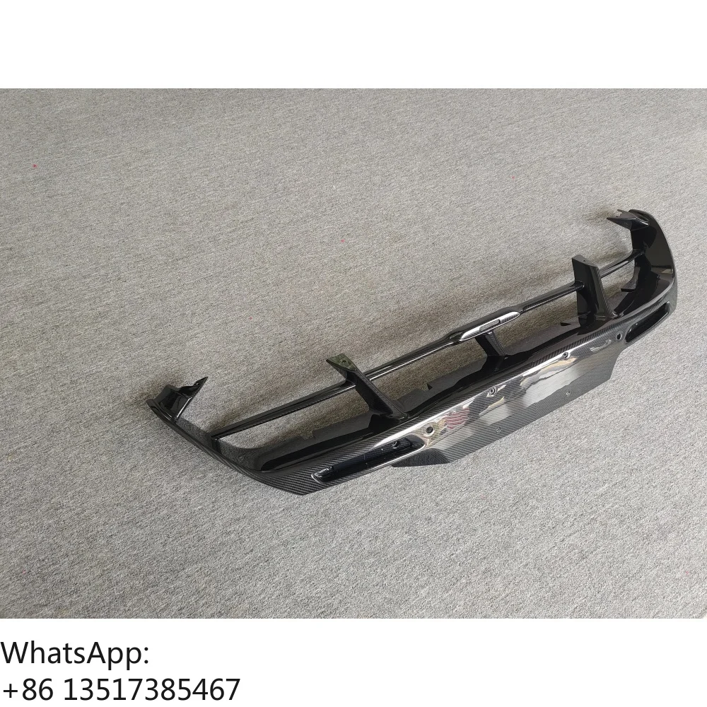 Car Body Upgrade RY Style Dry Carbon Fiber Rear Center Lip and Rear Diffuser Grille Suitable for McLaren 720S
Car Body Upgrade RY Style Dry Carbon Fiber Rear Center Lip and Rear Diffuser Grille Suitable for McLaren 720S