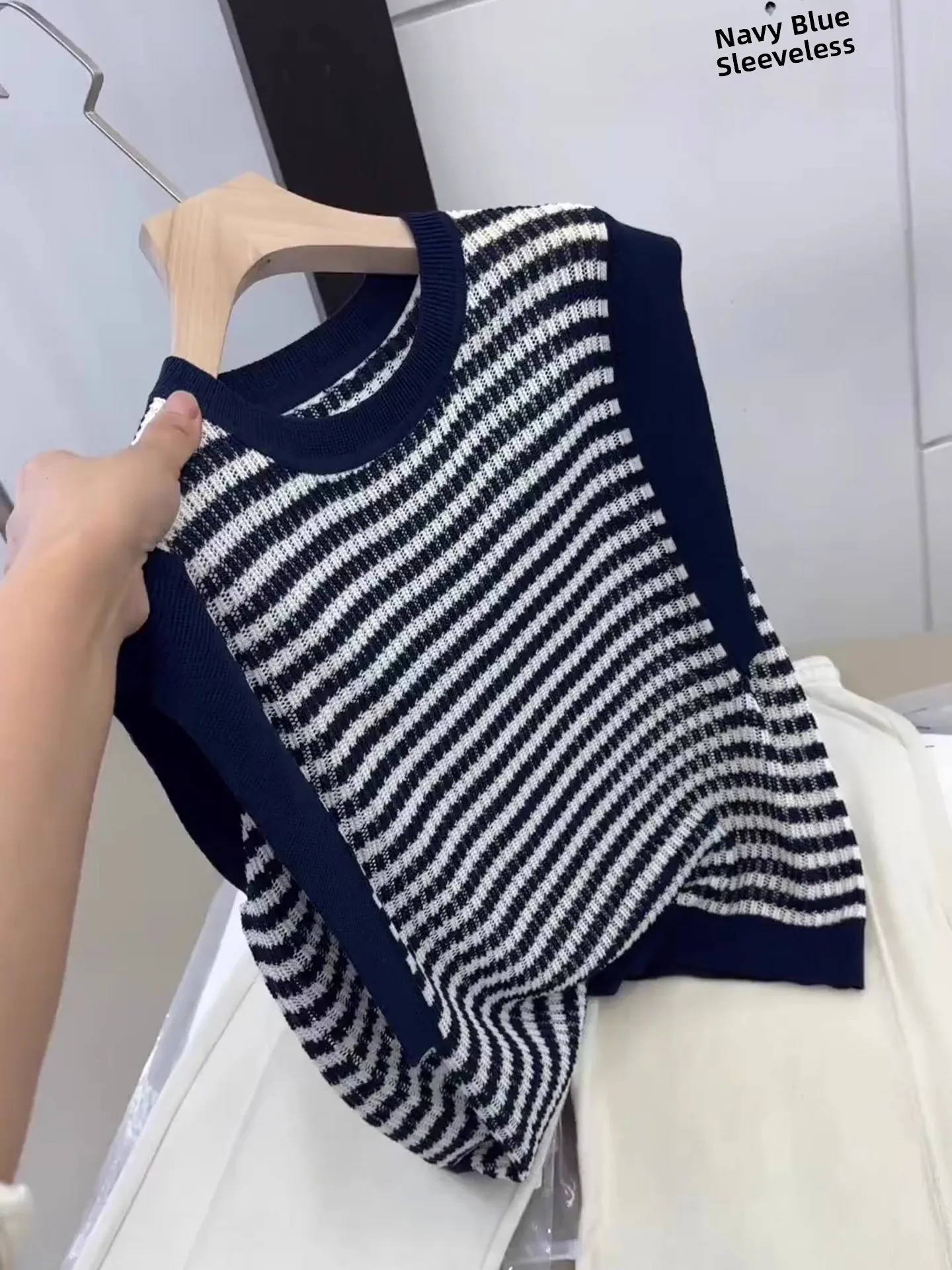 Slimming Effect Summer Knitted Vest Striped Color Blo round Ne Svel Top Loose Fit Ele Sle Women's Tank Top
Slimming Effect Summer Knitted Vest Striped Color Blo round Ne Svel Top Loose Fit Ele Sle Women's Tank Top