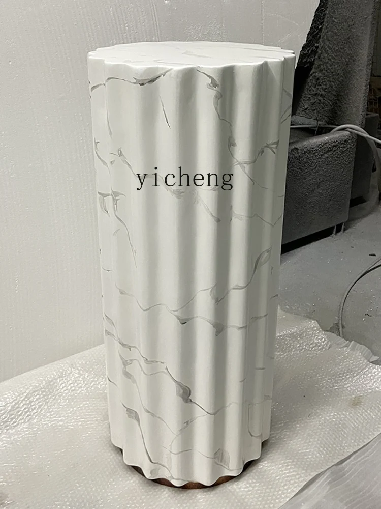 XL display table base, decorative cylindrical table ornament next to the TV cabinet in the living room entrance
XL display table base, decorative cylindrical table ornament next to the TV cabinet in the living room entrance
