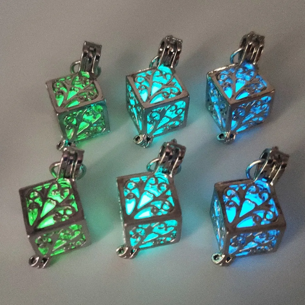 Glow in The Dark Luminous Stone Wishing Tree Pendant Blue Green Light Glowing Stone Birthday Gifts
Glow in The Dark Luminous Stone Wishing Tree Pendant Blue Green Light Glowing Stone Birthday Gifts