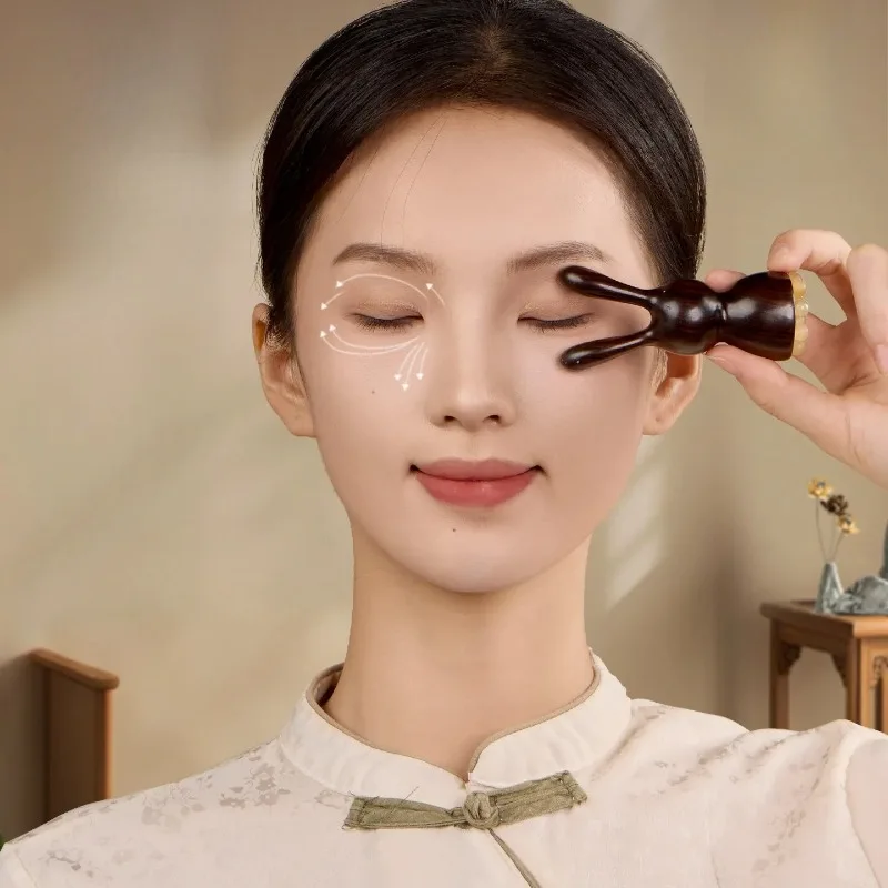 Ролик для массажа глаз сандалового дерева с рогом кролика и лотоса | Инструмент Гуа Ша для лица от темных кругов, отечности и ухода за кожей
Ролик для массажа глаз сандалового дерева с рогом кролика и лотоса | Инструмент Гуа Ша для лица от темных кругов, отечности и ухода за кожей