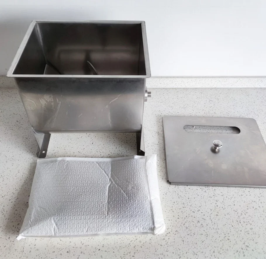 Small Hand Food Stuffing Filling Mixer Blender 20L Commercial Manual Stainless Steel Meat Mixing Machine
Small Hand Food Stuffing Filling Mixer Blender 20L Commercial Manual Stainless Steel Meat Mixing Machine