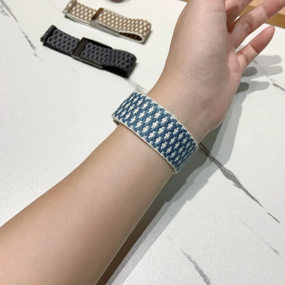Soft Cashmere Brushed Strap for Whoop5.0 Elastic Nylon Woven Band U-shaped Metal Frame MG Sport Wristband for Whoop PEAK LIFE
Soft Cashmere Brushed Strap for Whoop5.0 Elastic Nylon Woven Band U-shaped Metal Frame MG Sport Wristband for Whoop PEAK LIFE