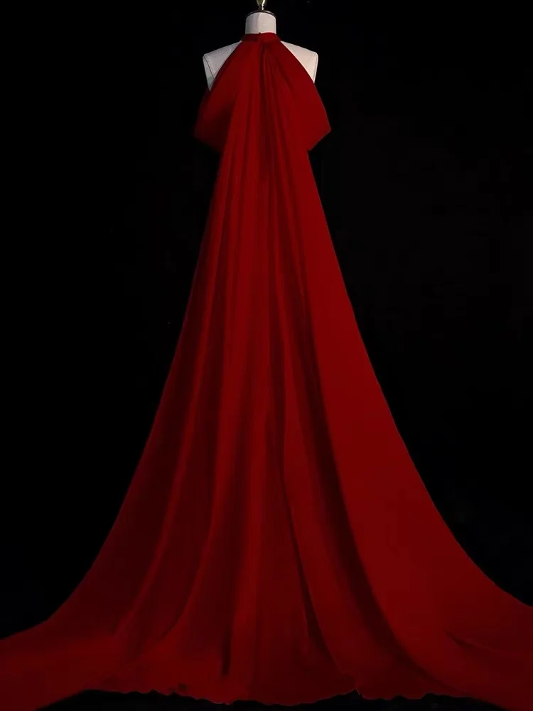 Burgundy evening dress high-end light luxury niche fishtail slimming high-end toasting dress bride summer
Burgundy evening dress high-end light luxury niche fishtail slimming high-end toasting dress bride summer