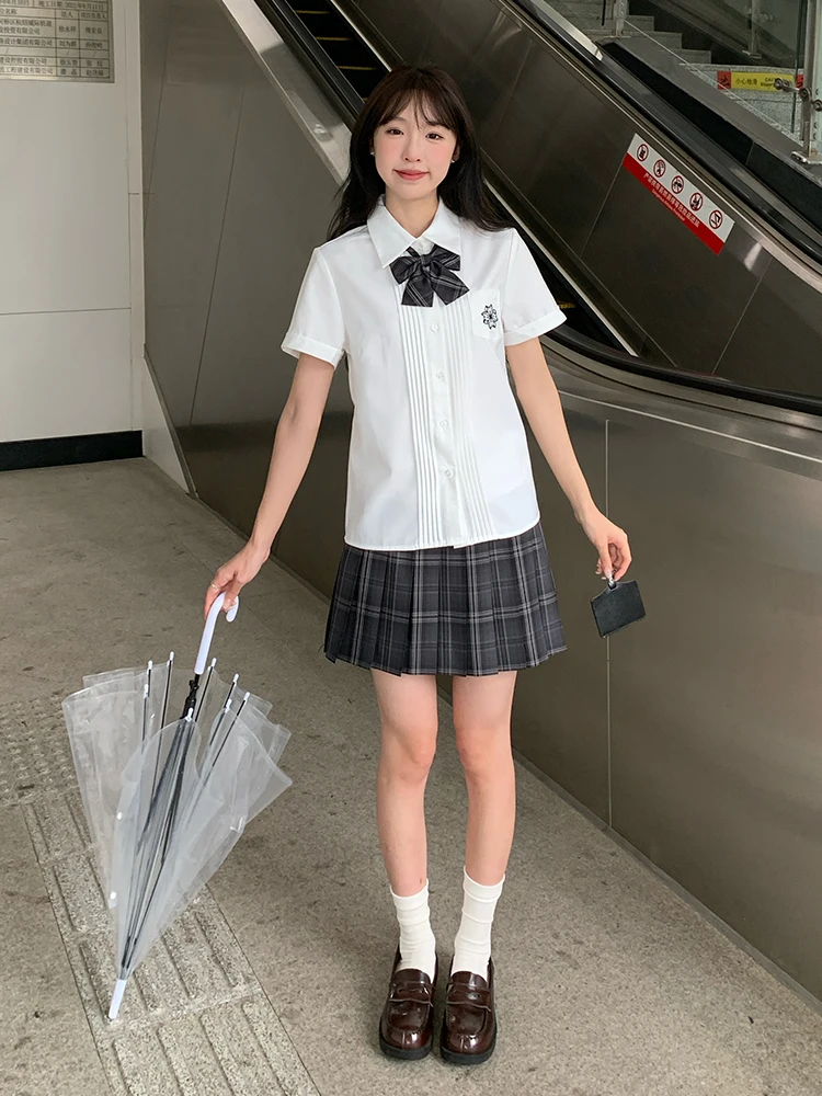 Tokyo Annual Record Jk Uniform Short Sleeve Accordion Pleat Set Two Piece Set Sakura Tea Middle School Uniform Style
Tokyo Annual Record Jk Uniform Short Sleeve Accordion Pleat Set Two Piece Set Sakura Tea Middle School Uniform Style