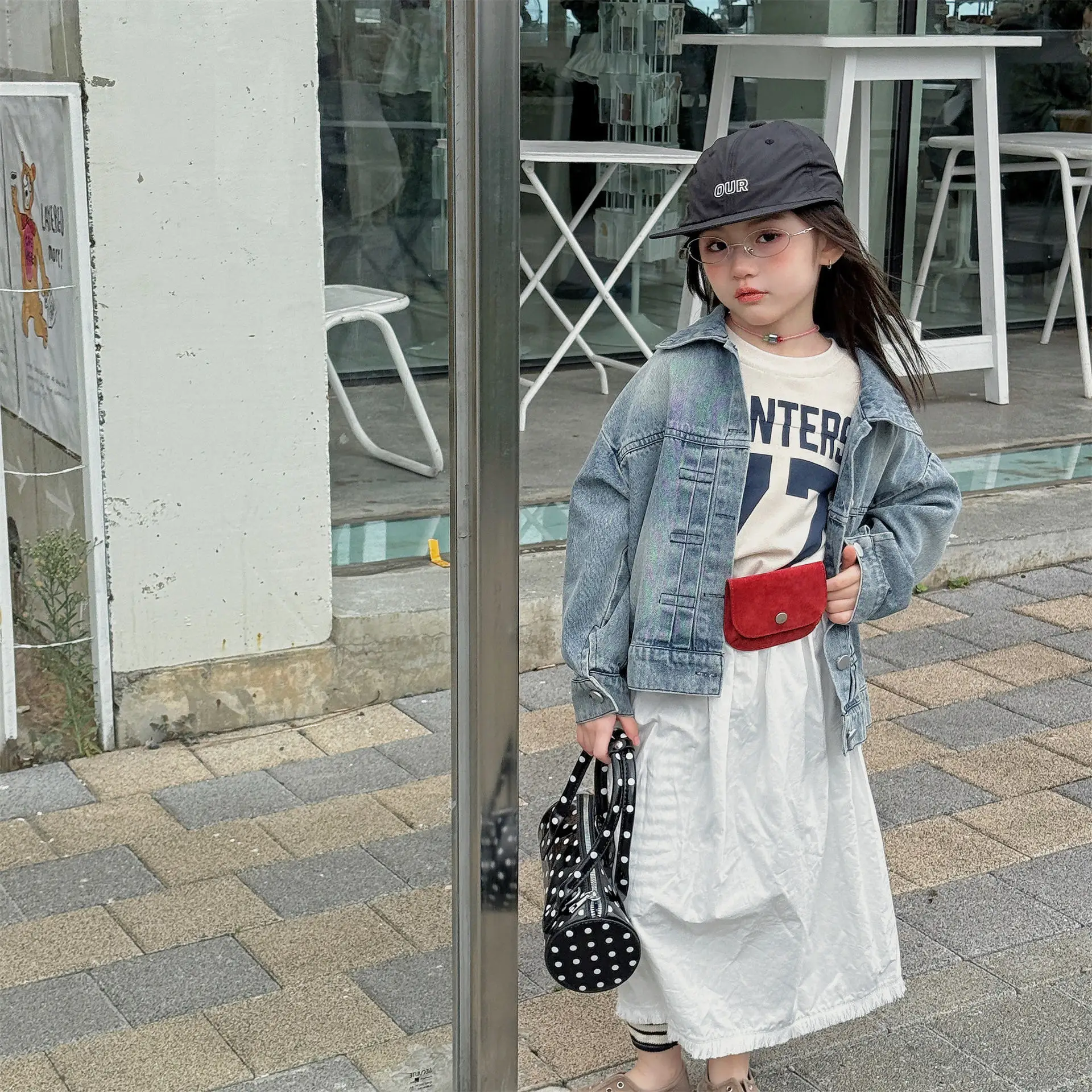 Джинсовая куртка HoneyCherry New Spring для детей, с вышивкой, свободного кроя, кардиган, верхняя одежда для детей
Джинсовая куртка HoneyCherry New Spring для детей, с вышивкой, свободного кроя, кардиган, верхняя одежда для детей