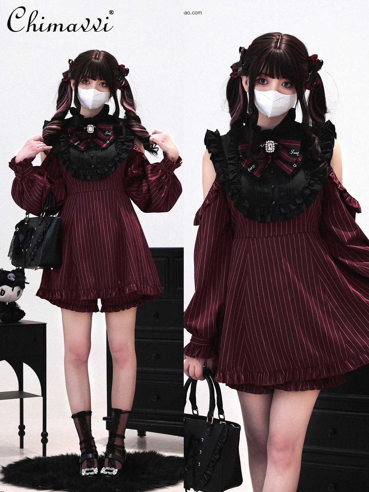 Японская субкультура, милый крутой комплект шорт для девочек, осенний комплект с открытыми плечами и рюшами в стиле Лолиты, кружевной топ с бантом, шорты, женский комплект из двух предметов
Японская субкультура, милый крутой комплект шорт для девочек, осенний комплект с открытыми плечами и рюшами в стиле Лолиты, кружевной топ с бантом, шорты, женский комплект из двух предметов