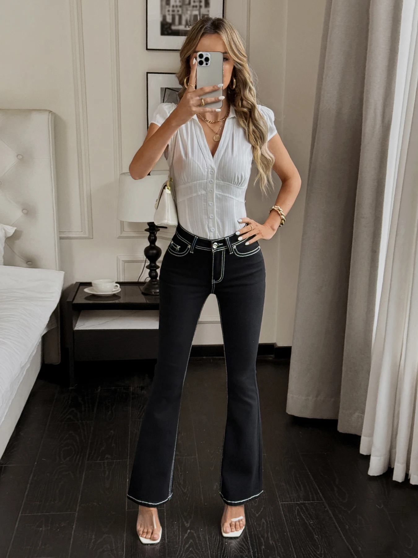 Модные женские расклешенные джинсы, однотонные джинсовые брюки, облегающая повседневная уличная одежда
Модные женские расклешенные джинсы, однотонные джинсовые брюки, облегающая повседневная уличная одежда