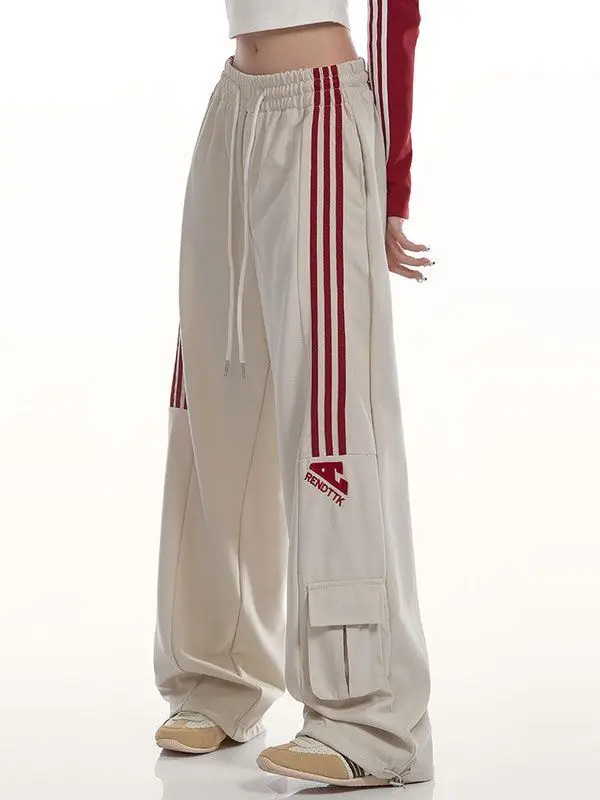 Retro Three Bar American Casual Sports Guard Pants Men's and Women's Trendy Hiphop Drop Straight Tube Work Pants y2k 2024
Retro Three Bar American Casual Sports Guard Pants Men's and Women's Trendy Hiphop Drop Straight Tube Work Pants y2k 2024