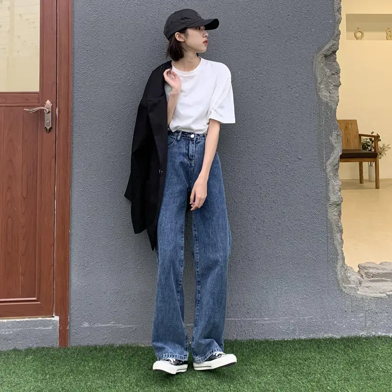 Джинсы с высокой талией и широкими штанинами, женские, свободного прямого кроя, весенние, модные, больших размеров, утягивающие брюки для полных женщин
Джинсы с высокой талией и широкими штанинами, женские, свободного прямого кроя, весенние, модные, больших размеров, утягивающие брюки для полных женщин