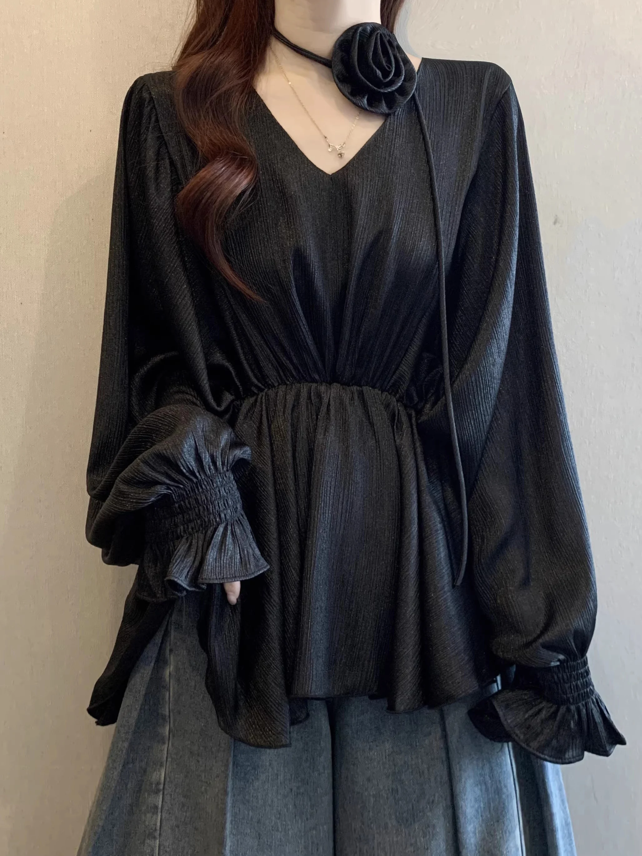 Black 3D Flower Neck Hanging V-neck Shoulder Shirt Women's Large Size Mid-length Waist-cinching Top Korean Style Commute Wind
Black 3D Flower Neck Hanging V-neck Shoulder Shirt Women's Large Size Mid-length Waist-cinching Top Korean Style Commute Wind