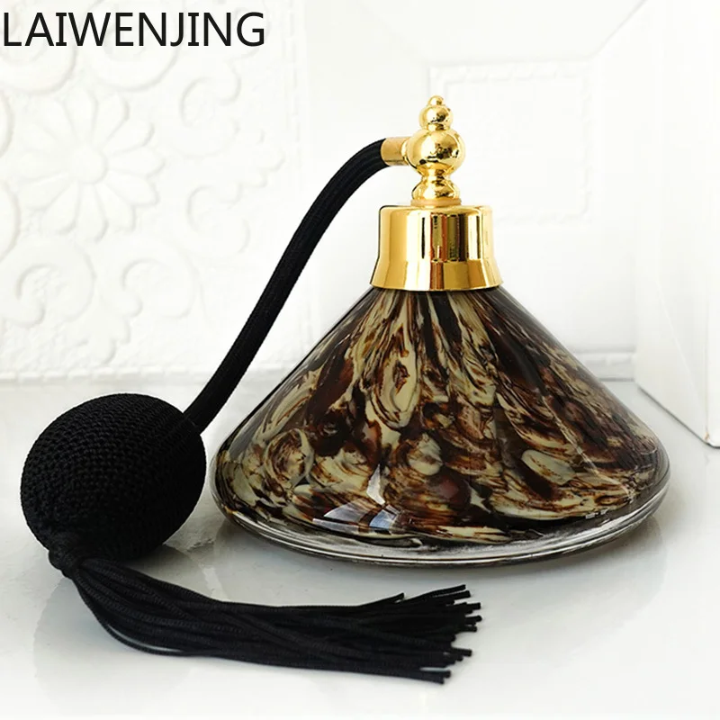 SGF European sub-bottling simple light luxury high-end crystal ornament exquisite
SGF European sub-bottling simple light luxury high-end crystal ornament exquisite