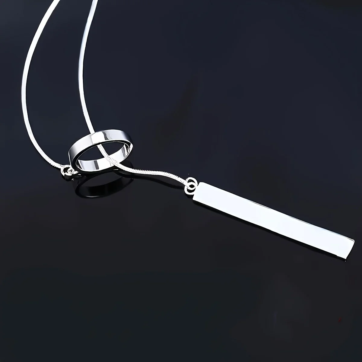 Y2K Style Long Chain Necklace with Round Pendant, Retro Aesthetic Jewelry for Party & Everyday Outfits
Y2K Style Long Chain Necklace with Round Pendant, Retro Aesthetic Jewelry for Party & Everyday Outfits