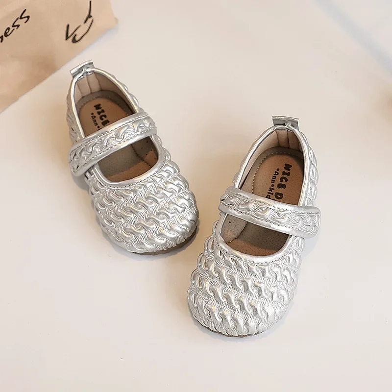Children Leather Shoes for Girls 2025 Spring New Fashion Korean Style Soft Bottom Anti-slippery Versatile Elegant Dress Shoes
Children Leather Shoes for Girls 2025 Spring New Fashion Korean Style Soft Bottom Anti-slippery Versatile Elegant Dress Shoes