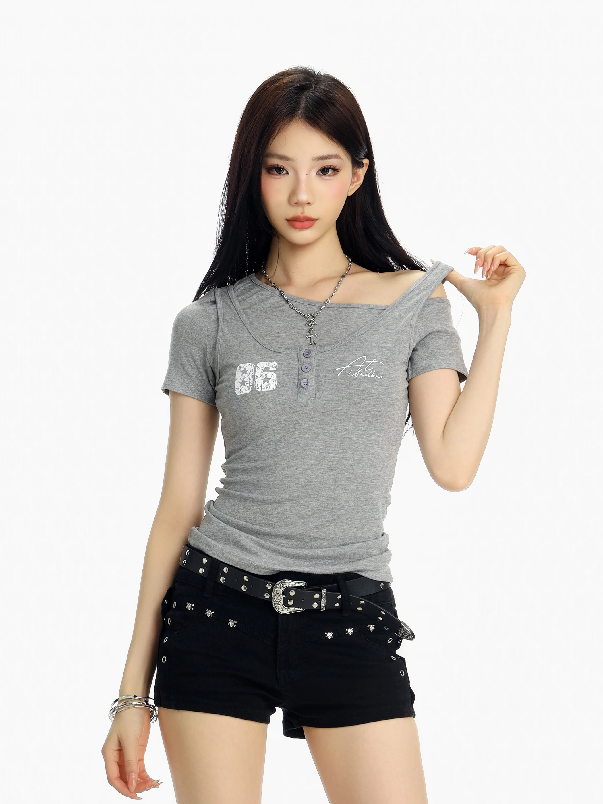 Sexy Letter Print Short Sleeve T-Shirt Women's Retro Style Fake Two-Piece Clothing Breathable Skin-Friendly Chinese Production
Sexy Letter Print Short Sleeve T-Shirt Women's Retro Style Fake Two-Piece Clothing Breathable Skin-Friendly Chinese Production