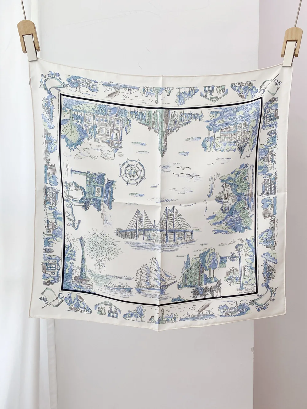 Twill Scarf 65CM Luxury Brands Silk Shawls Women Luxury Scarves Handkerchief Mother Lover Gift 65CM 65CM
Twill Scarf 65CM Luxury Brands Silk Shawls Women Luxury Scarves Handkerchief Mother Lover Gift 65CM 65CM