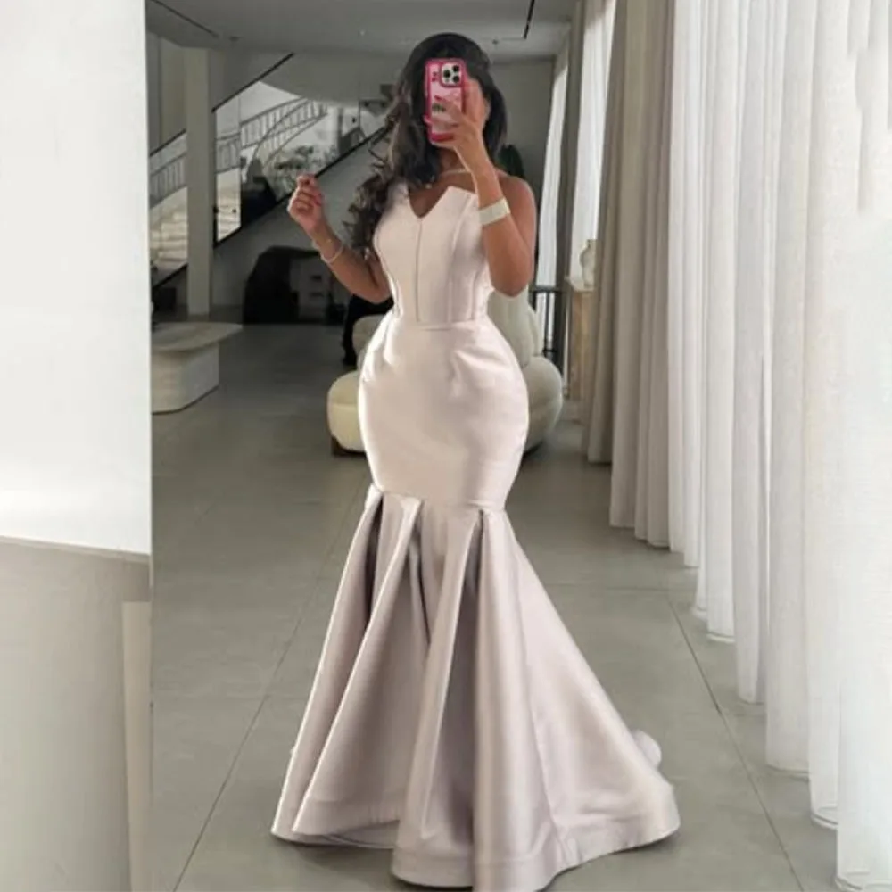 Высокое качество по индивидуальному заказу с v-образным вырезом без рукавов Русалка длиной до пола, женские платья для женщин, Vestidos Para Bodas Mujer Invitada Платье Корейский Стиль
Высокое качество по индивидуальному заказу с v-образным вырезом без рукавов Русалка длиной до пола, женские платья для женщин, Vestidos Para Bodas Mujer Invitada Платье Корейский Стиль