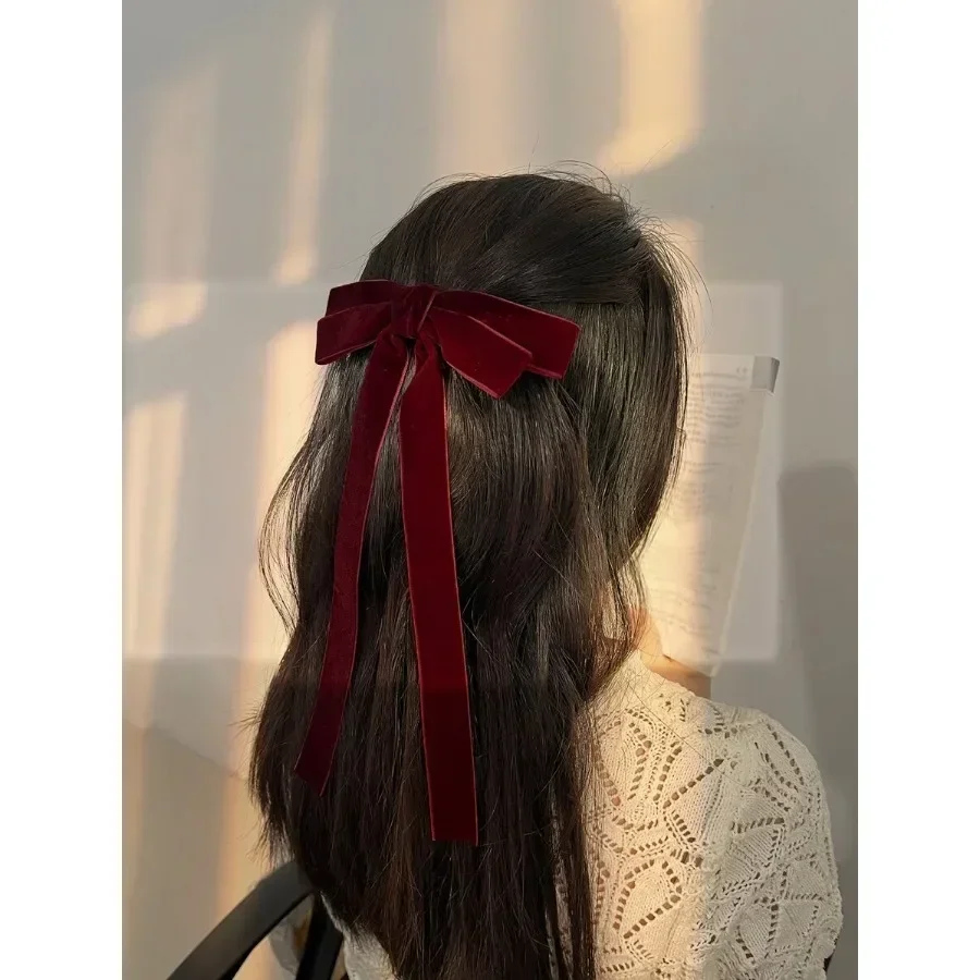 1pc Women's Burgundy Velvet Fashionable Simple Hair Clip With Bow Knot Detail Suitable For Daily Use Elegant Claw Clips Hair Cl
1pc Women's Burgundy Velvet Fashionable Simple Hair Clip With Bow Knot Detail Suitable For Daily Use Elegant Claw Clips Hair Cl