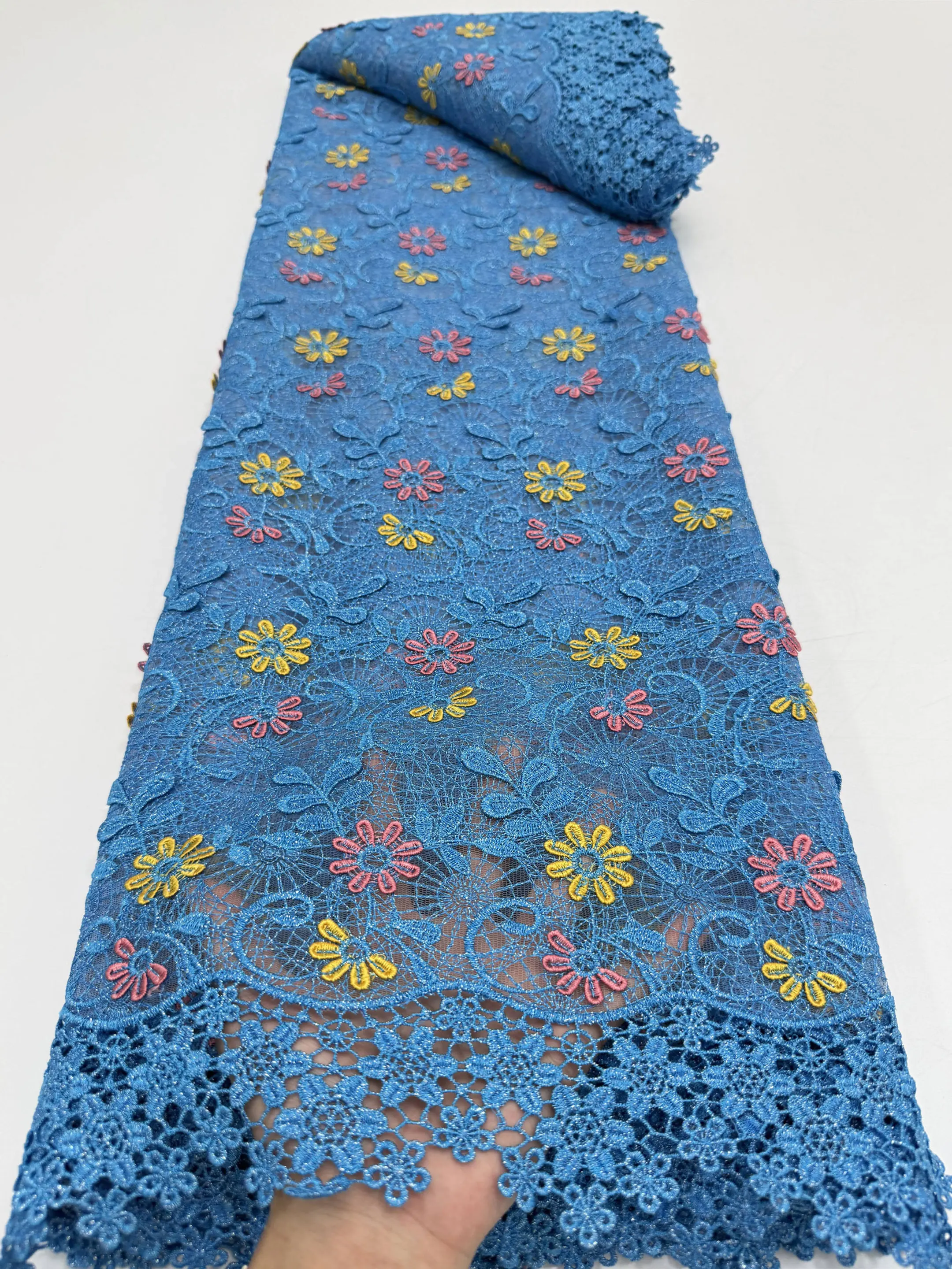 Nigerian Guipure Cord Lace Fabric Water Soluble Embroidered African Sewing Material for Women's Wedding Dresses
Nigerian Guipure Cord Lace Fabric Water Soluble Embroidered African Sewing Material for Women's Wedding Dresses