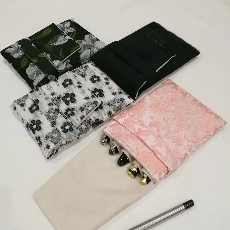 High-quality New Embossed Embroidered Pencil Case, 5-piece Pencil Case, Multi-piece Pencil Case, Portable Black-and-white Cotton
High-quality New Embossed Embroidered Pencil Case, 5-piece Pencil Case, Multi-piece Pencil Case, Portable Black-and-white Cotton