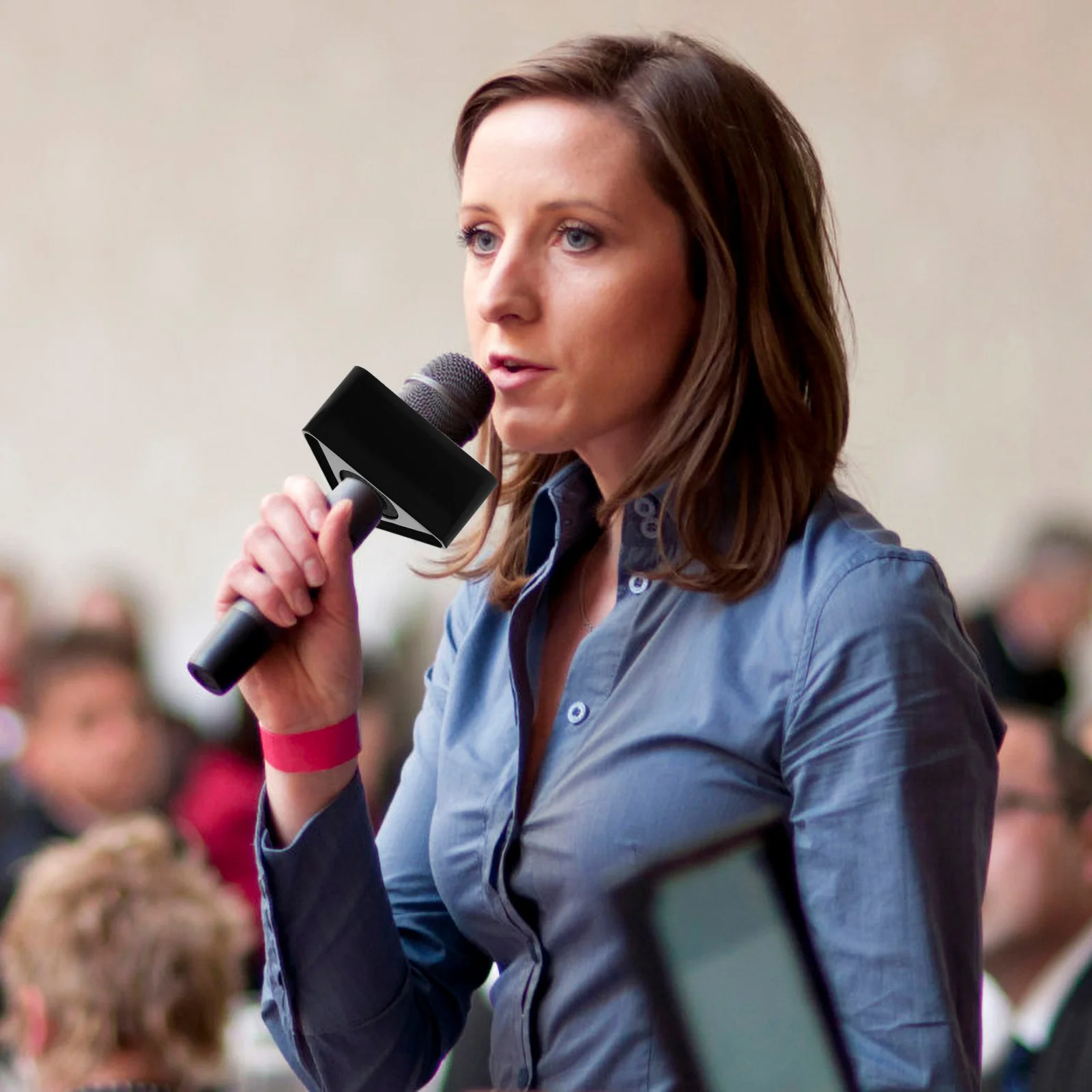 2Pcs Portable ABS Injection Molding Triangle Interview Mic Station Logo Flag Durable Microphone Clip on Easy Carrying
2Pcs Portable ABS Injection Molding Triangle Interview Mic Station Logo Flag Durable Microphone Clip on Easy Carrying