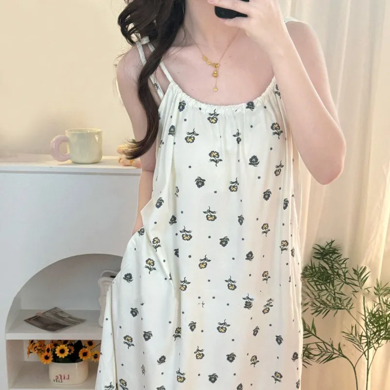 Floral Women Nightgown Spaghetti Strap Sleepwear Nightwear Korean Fashion Home Wears Summer One Piece Pajamas Casual Night Dress
Floral Women Nightgown Spaghetti Strap Sleepwear Nightwear Korean Fashion Home Wears Summer One Piece Pajamas Casual Night Dress