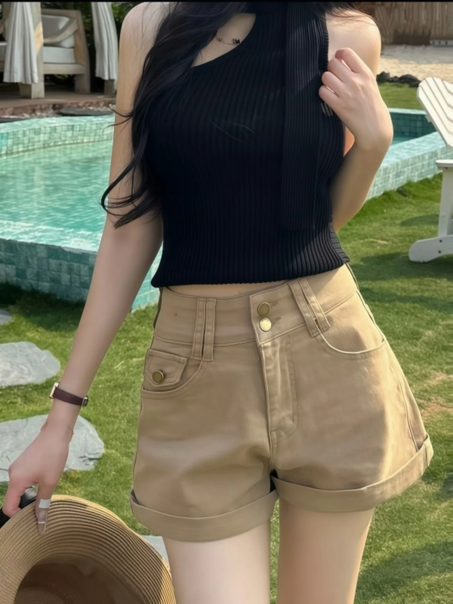 Retro American High Waist Denim Shorts Women's Summer New Loose Wide Leg Pants Slimming Khaki Color Hot Shorts Casual Jeans
Retro American High Waist Denim Shorts Women's Summer New Loose Wide Leg Pants Slimming Khaki Color Hot Shorts Casual Jeans
