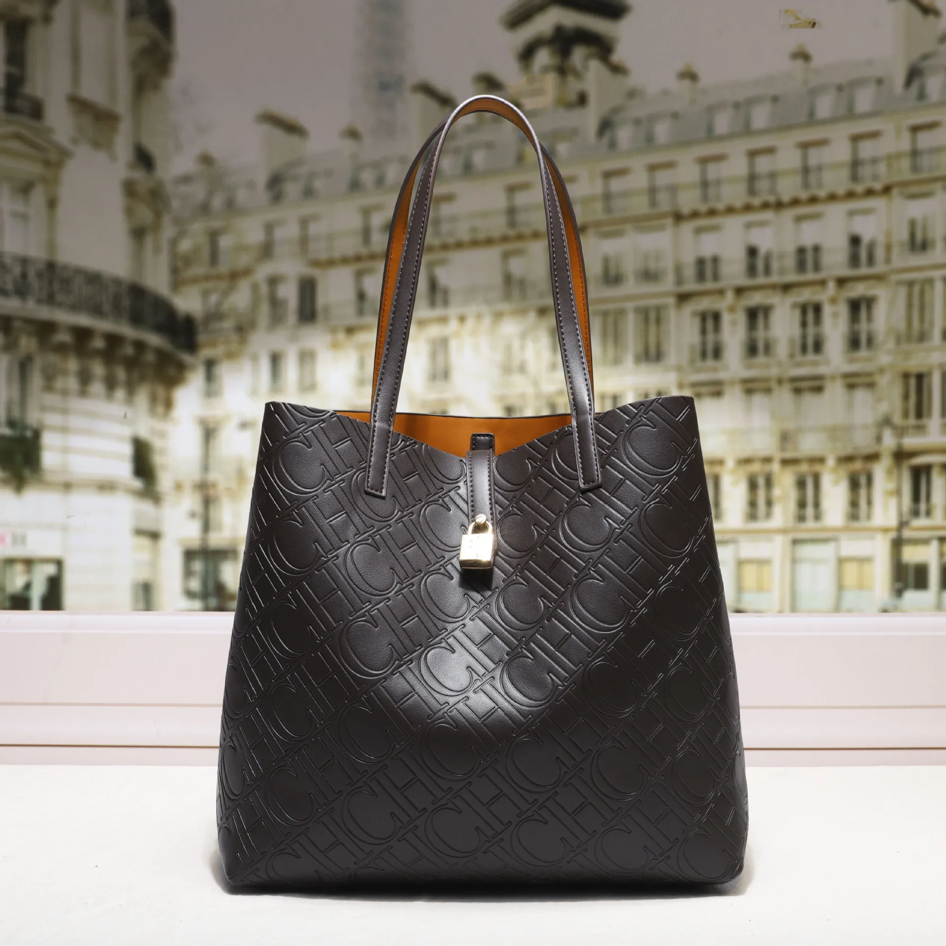 CHHC 2026 Women Bucket Bag Large Capacity Retro Shoulder Handbag Vintage Simple Tote for Commuting Work Lightweight Casual Purse
CHHC 2026 Women Bucket Bag Large Capacity Retro Shoulder Handbag Vintage Simple Tote for Commuting Work Lightweight Casual Purse