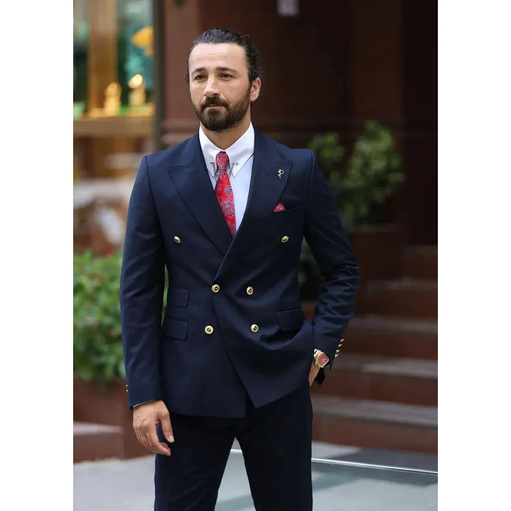 Elegant Navy Blue Men Suits Double Breasted Peak Lapel Flat Front Full Set Smart Casual Business 2 Piece Jacket Pants Set Outfit
Elegant Navy Blue Men Suits Double Breasted Peak Lapel Flat Front Full Set Smart Casual Business 2 Piece Jacket Pants Set Outfit