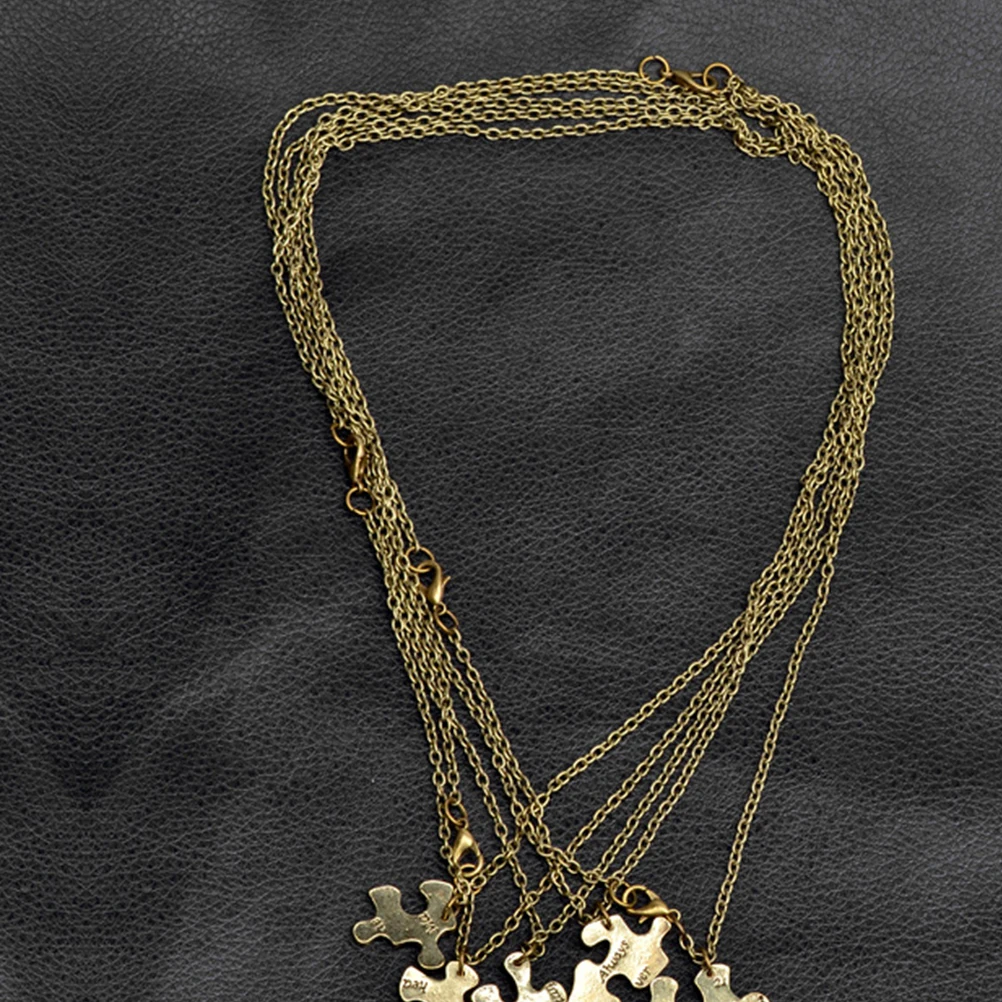 5Pcs Puzzle Heart Shaped Necklace Set Loving Attachment Symbol Creative Jewelry Accessories Easy to Carry Fashion Gift 
5Pcs Puzzle Heart Shaped Necklace Set Loving Attachment Symbol Creative Jewelry Accessories Easy to Carry Fashion Gift