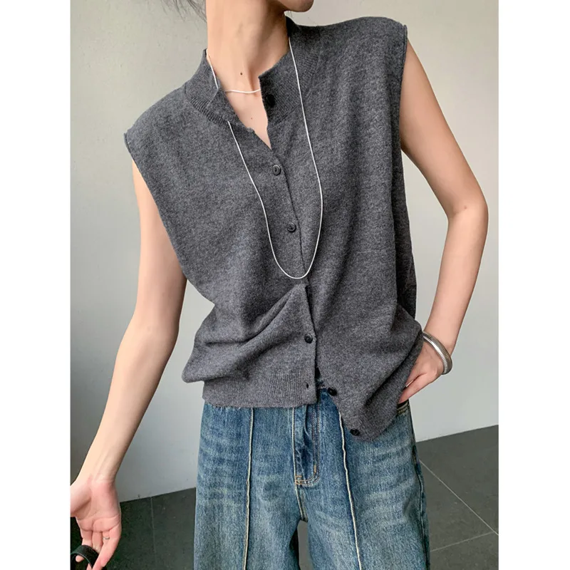 Pure Wool Sleeveless Sweater Vest Autumn Women Round Neck Single Breasted Knitted Cardigan Tops
Pure Wool Sleeveless Sweater Vest Autumn Women Round Neck Single Breasted Knitted Cardigan Tops