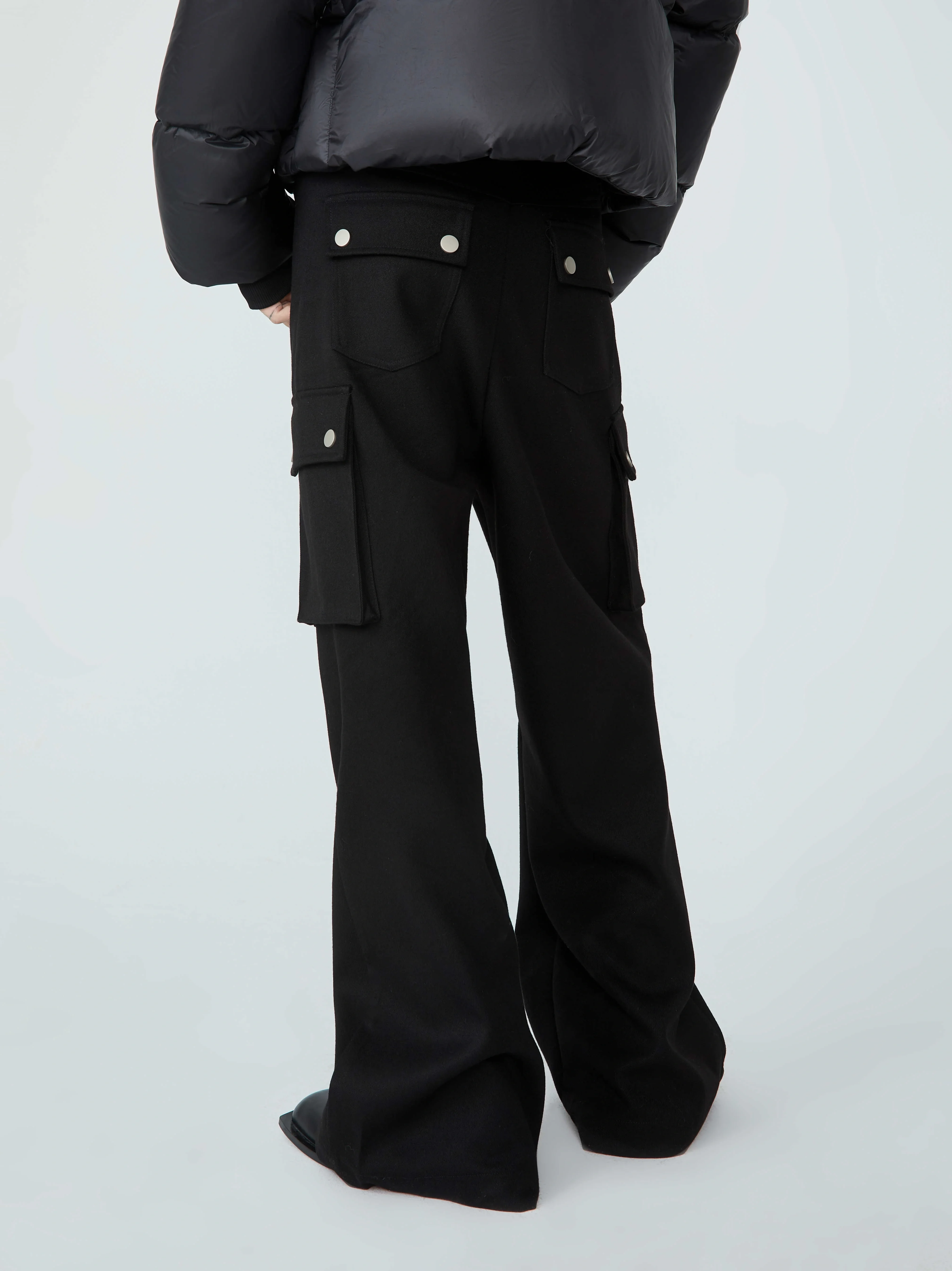 27-46 2025 Men Women's Clothing Original Catwalk Three Dimensional Silhouette Large Pocket Micro Flared Pants Plus Size Costumes
27-46 2025 Men Women's Clothing Original Catwalk Three Dimensional Silhouette Large Pocket Micro Flared Pants Plus Size Costumes