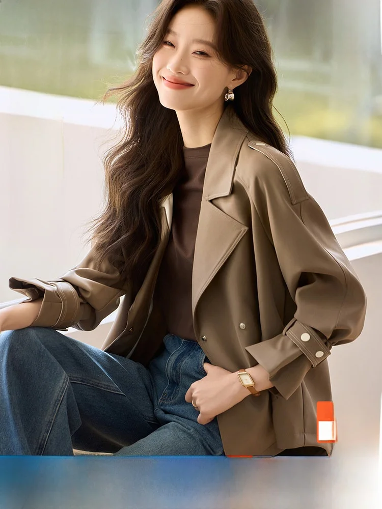 Mehaimei Casual ort Jaet 2025 Spring New Simple Color Blo Splicing Turn-down Collar Women's Coat Polyester Elastic Fiber
Mehaimei Casual ort Jaet 2025 Spring New Simple Color Blo Splicing Turn-down Collar Women's Coat Polyester Elastic Fiber