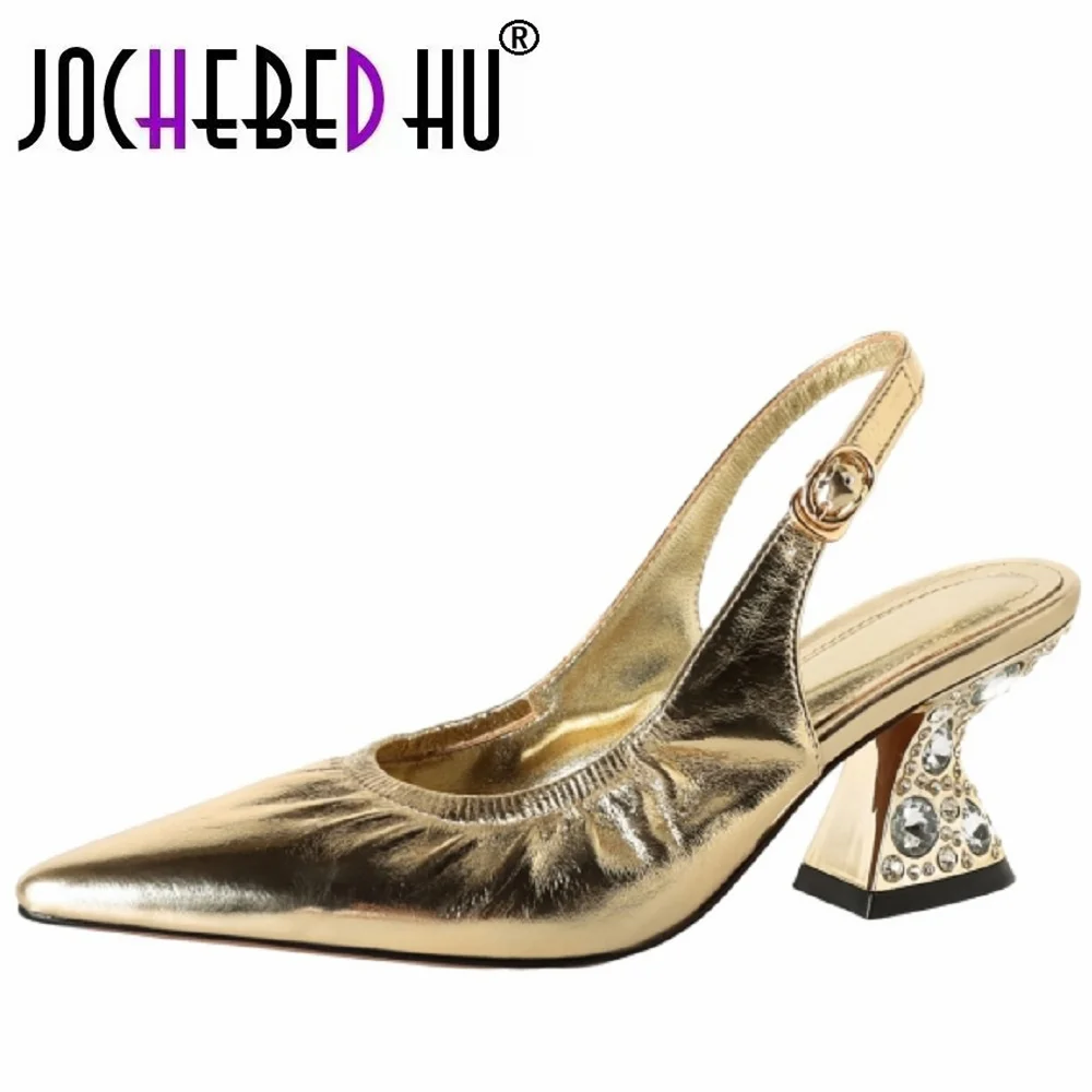 【JOCHEBED HU】Women's Handmade Genuine Leather Soft and comfortable Summer New Diamond Thick Heel Buckle Versatile 34-40
【JOCHEBED HU】Women's Handmade Genuine Leather Soft and comfortable Summer New Diamond Thick Heel Buckle Versatile 34-40