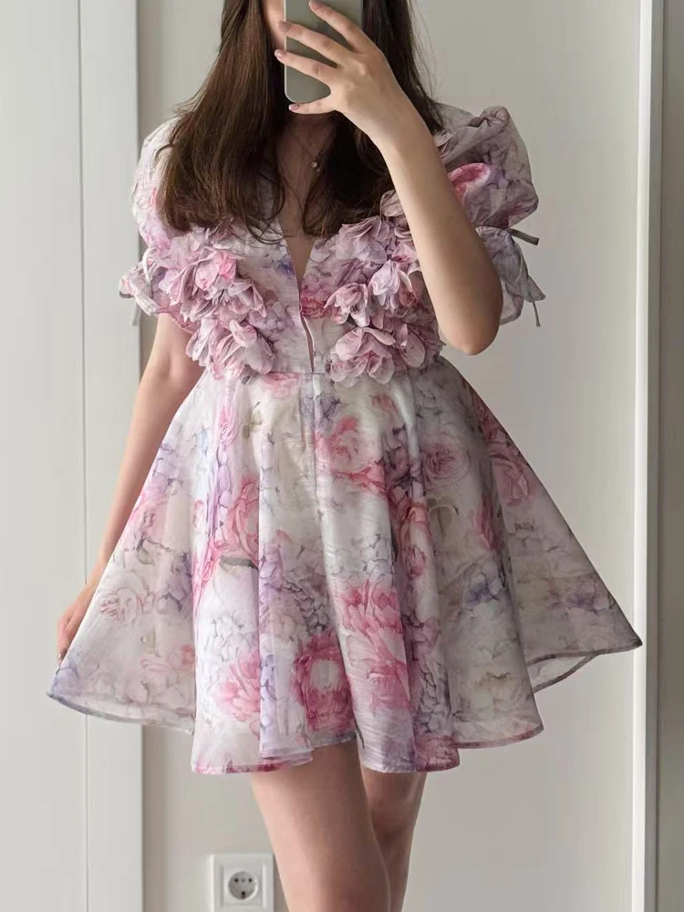 Summer New Women's Fashion High Waisted A-Line Sexy Short Skirt Evening Dress Sweet Pink Printed Bubble Sleeves V-Neck Dress
Summer New Women's Fashion High Waisted A-Line Sexy Short Skirt Evening Dress Sweet Pink Printed Bubble Sleeves V-Neck Dress